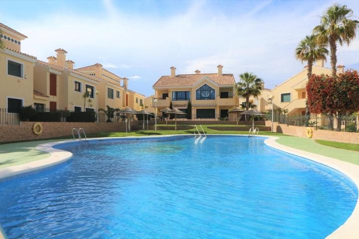 Apartamento con vistas al Golf en Campoamor photo 0