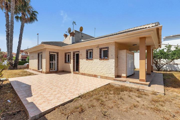 Villa independiente a 500 metros del mar, Torre de la Horadada photo 0