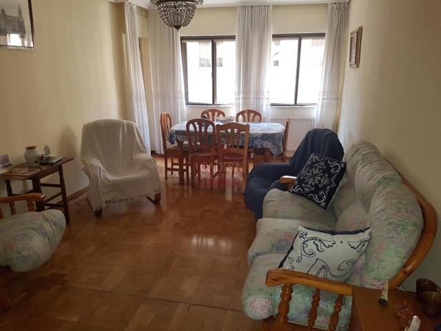 Piso en alquiler en el centro PARA CHICAS ESTUDIANTES. REF 3260 photo 0