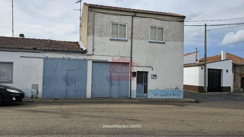 CASA CON PARCEA, EN VENTA EN CALVARRASA DE ABAJO. REF 4131 photo 0