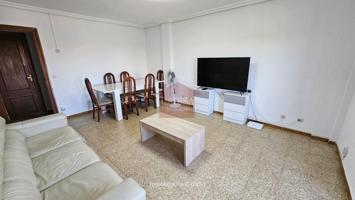 AMPLIA VIVIENDA EN VENTA EXTERIOR. LUMINOSA. REF 10447 photo 0