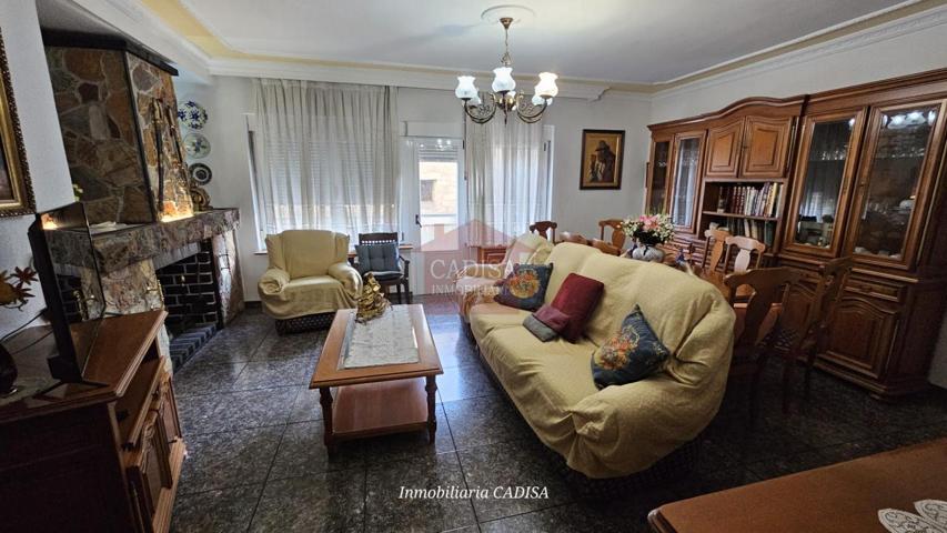 AMPLIO PISO EN VENTA EN EL CENTRO-SEMICENTRO. REF 10517 photo 0