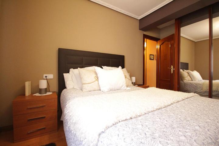 Piso en alquiler para ESTUDIANTES en el Milán, Oviedo (España, Asturias) photo 0