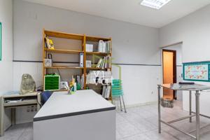 Local en alquiler en Oviedo de 50 m2 photo 0
