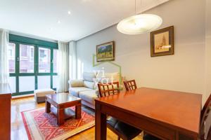 Piso en alquiler en calle Facetos, Oviedo (Asturias, España) photo 0