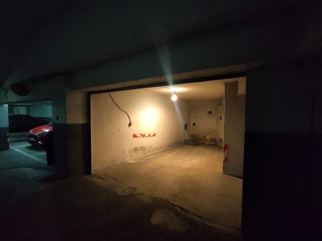📍 Plaza de garaje en VENTA – Calle Cervantes, Oviedo (Asturias) photo 0
