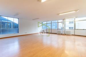 Oficina en venta en Oviedo de 72 m2 photo 0