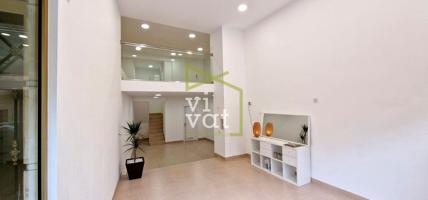 Local en Alquiler en el Centro de Oviedo – Espacioso, Luminoso y con Dos Alturas photo 0