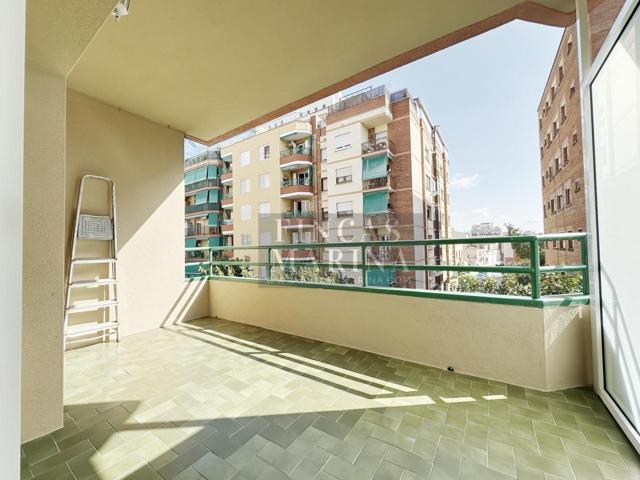 Piso amplio en el centro de Gavà (antes 4 habitaciones) photo 0