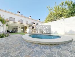 CASA ADOSADA EN VENTA EN BELLAMAR BAJA photo 0