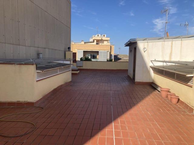 Vive en el corazón de Gavà con una terraza photo 0