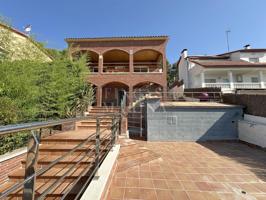 Espectacular casa con vistas al mar y la montaña en Albarrosa, Viladecans photo 0