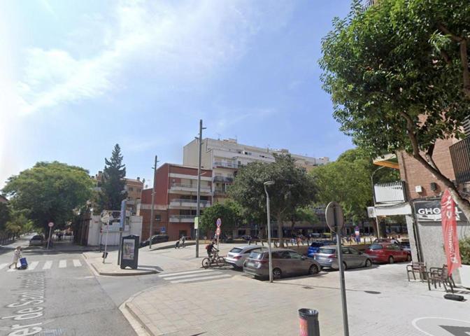 Local en rentabilidad en Paseo Maragall, Gavà photo 0