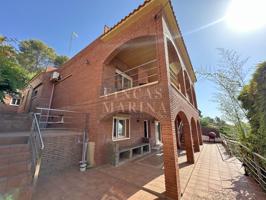 Casa - Chalet en venta en Viladecans de 231 m2 photo 0