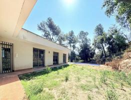 Casa - Chalet en venta en Barcelona de 326 m2 photo 0