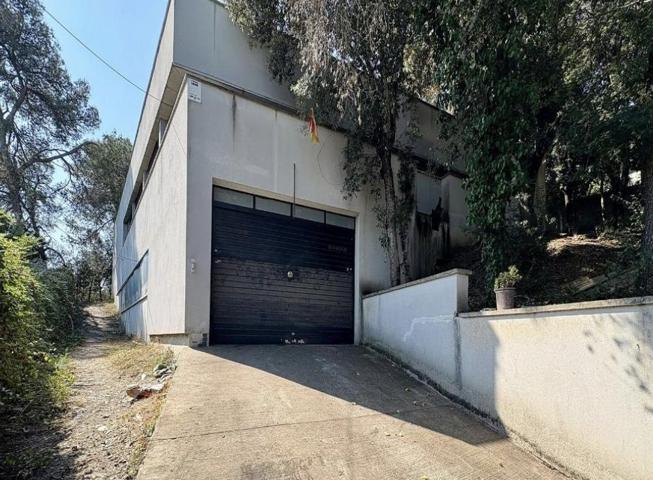 Casa - Chalet en venta en Barcelona de 326 m2 photo 0