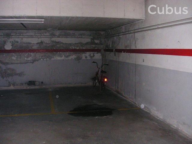 Parking En venta en Olot photo 0