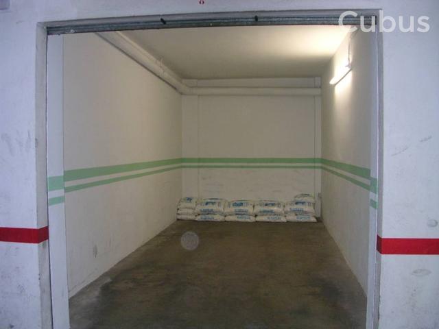 Parking Subterráneo En venta en Olot photo 0