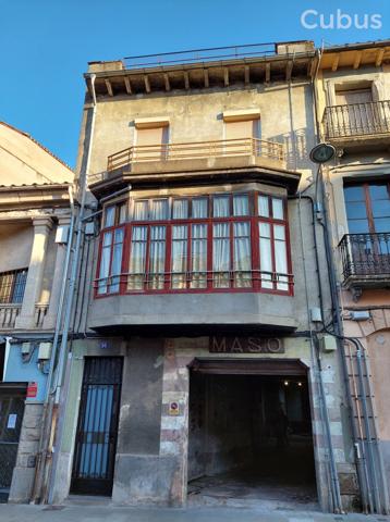 Casa En venta en Olot photo 0