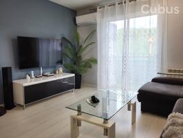 Piso En venta en Olot photo 0