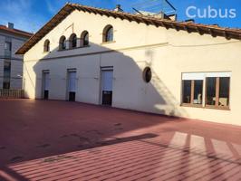 Unifamiliar Pareada En venta en Olot photo 0