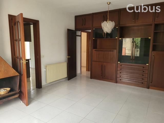 Unifamiliar Separadas En venta en Olot photo 0