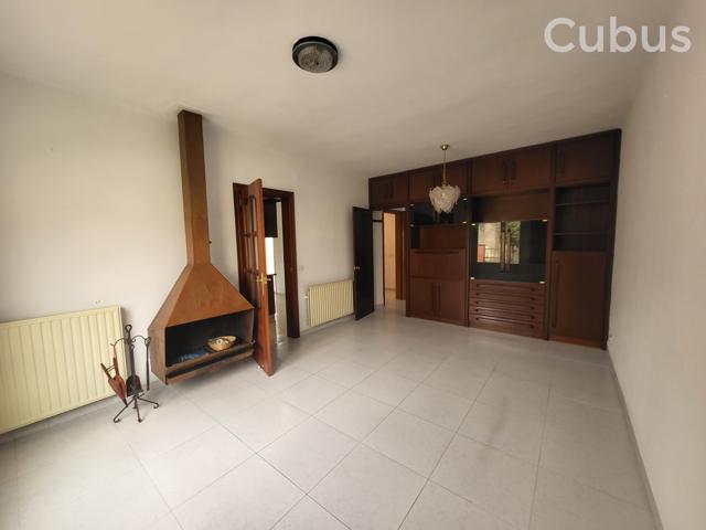 Unifamiliar Separadas En venta en Olot photo 0