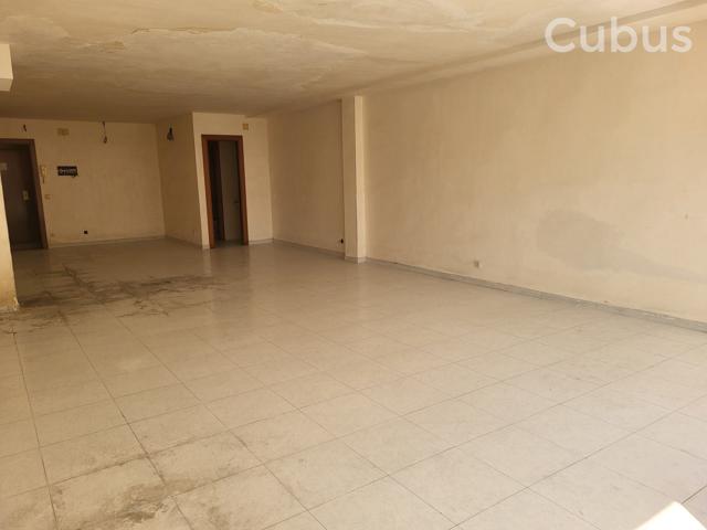Oficina En venta en Olot photo 0