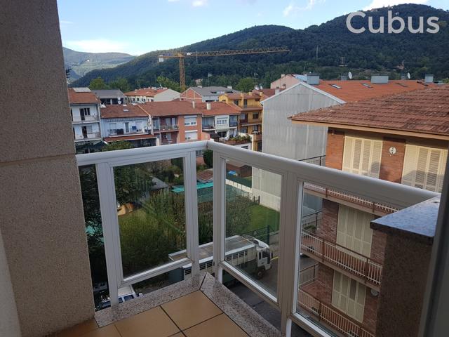 Piso En venta en Olot photo 0