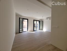 Piso En venta en Olot photo 0