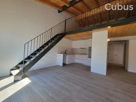 Piso En venta en Olot photo 0
