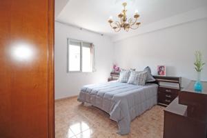 Venta de vivienda en Reyes Católicos, Alcalá de Henares photo 0