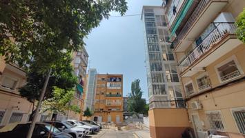 Piso en venta en Madrid de 57 m2 photo 0
