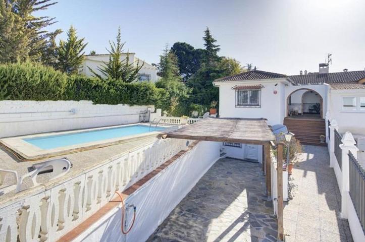 CHALET EN VENTA EN EL PUNTAL photo 0