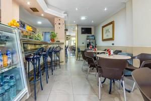 CAFETERÍA EN VENTA EN LOS VERGELES photo 0