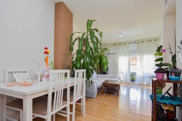 PISO EN LAS GABIAS CON PISCINA photo 0