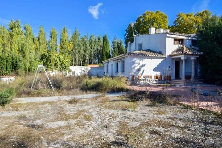 FINCA RÚSTICA JUNTO A SANTA FE photo 0