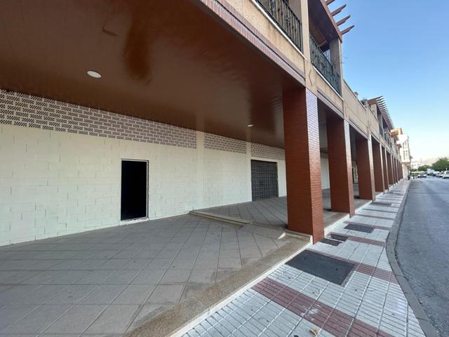 Local comercial en venta en Atarfe photo 0