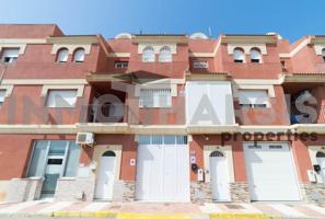 SE VENDE TRIPLEX EN CORTIJOS DE MARIN ROQUETAS DE MAR photo 0