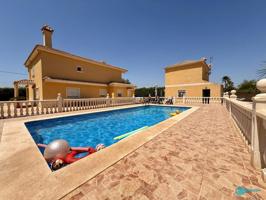 Unifamiliar En venta en Torrellano Valverde, Elche-Elx photo 0