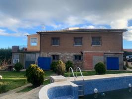 Casa De Campo En venta en Residencial, Fresnedilla De La Oliva photo 0