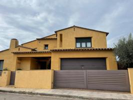 Chalet - Torre - La Bisbal d'Empordà photo 0