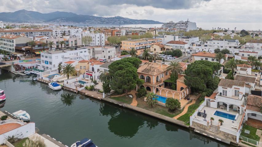 Chalet - Torre - Empuria-brava photo 0