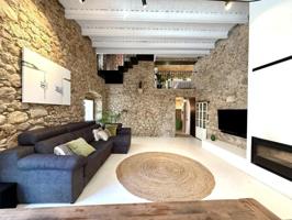 Casa rural - Avinyonet de Puigventos photo 0