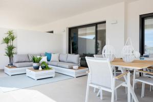 Apartamento en segunda línea de playa, Casares costa photo 0