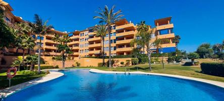 Apartamento con terraza y vistas al mar en Manilva Costa photo 0