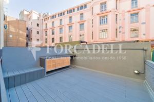 Piso integramente reformado de 70 m² con espaciosa terraza en Ciutat Vella. Barcelona. photo 0