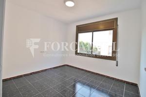 Piso reformado en venta en Mollet del Vallés photo 0