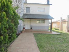 Casa en venta en Lliçà de Vall de 4 habitaciones, 2 plantas más buhardilla y Parking photo 0