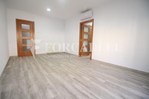 Piso reformado en venta en la zona de Can Rull de Sabadell photo 0